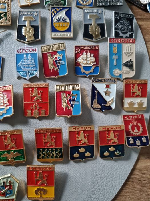 Значки з гербами міст