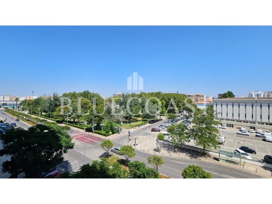 Conforto no Centro da cidade - Apartamento com 2 Suítes na Baixa de...