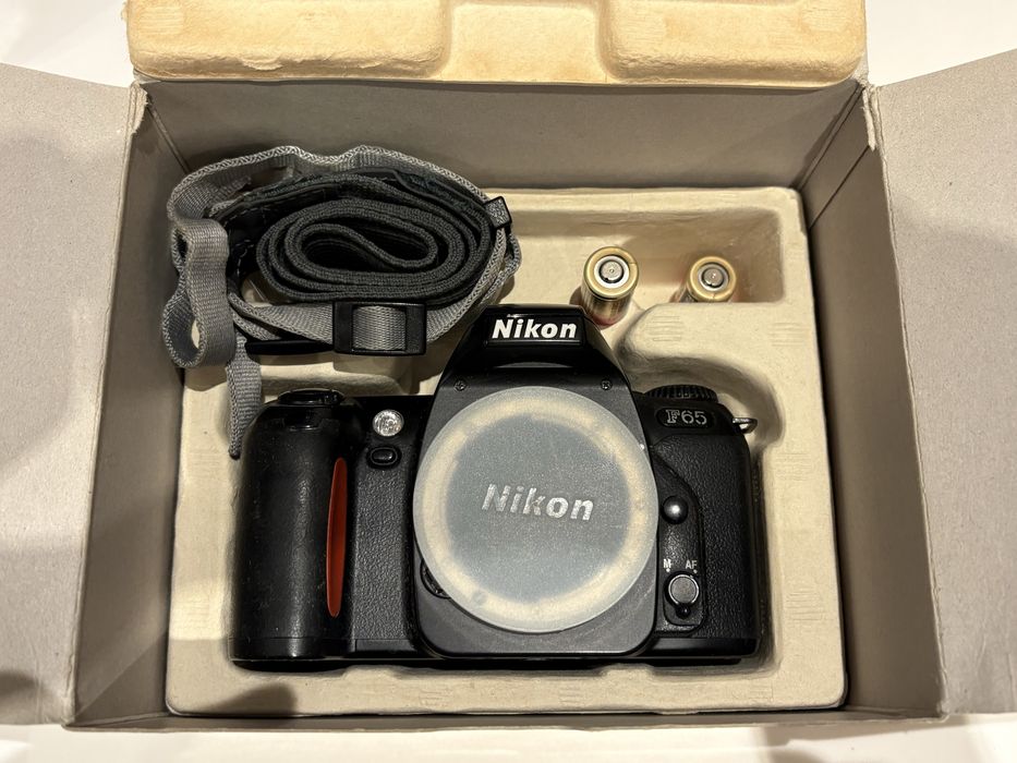 Nikon F65 plus Zoom Nikkor 28-80 f/3.3~f/5.6G