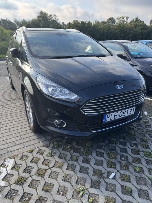 Sprzedam S-Max 2017r niski przebieg 95tys