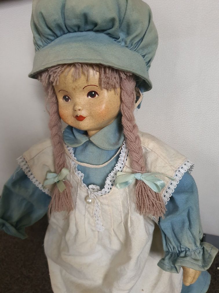 Stara  lalka porcelanowa  kolekcjonerska  do kolekcji