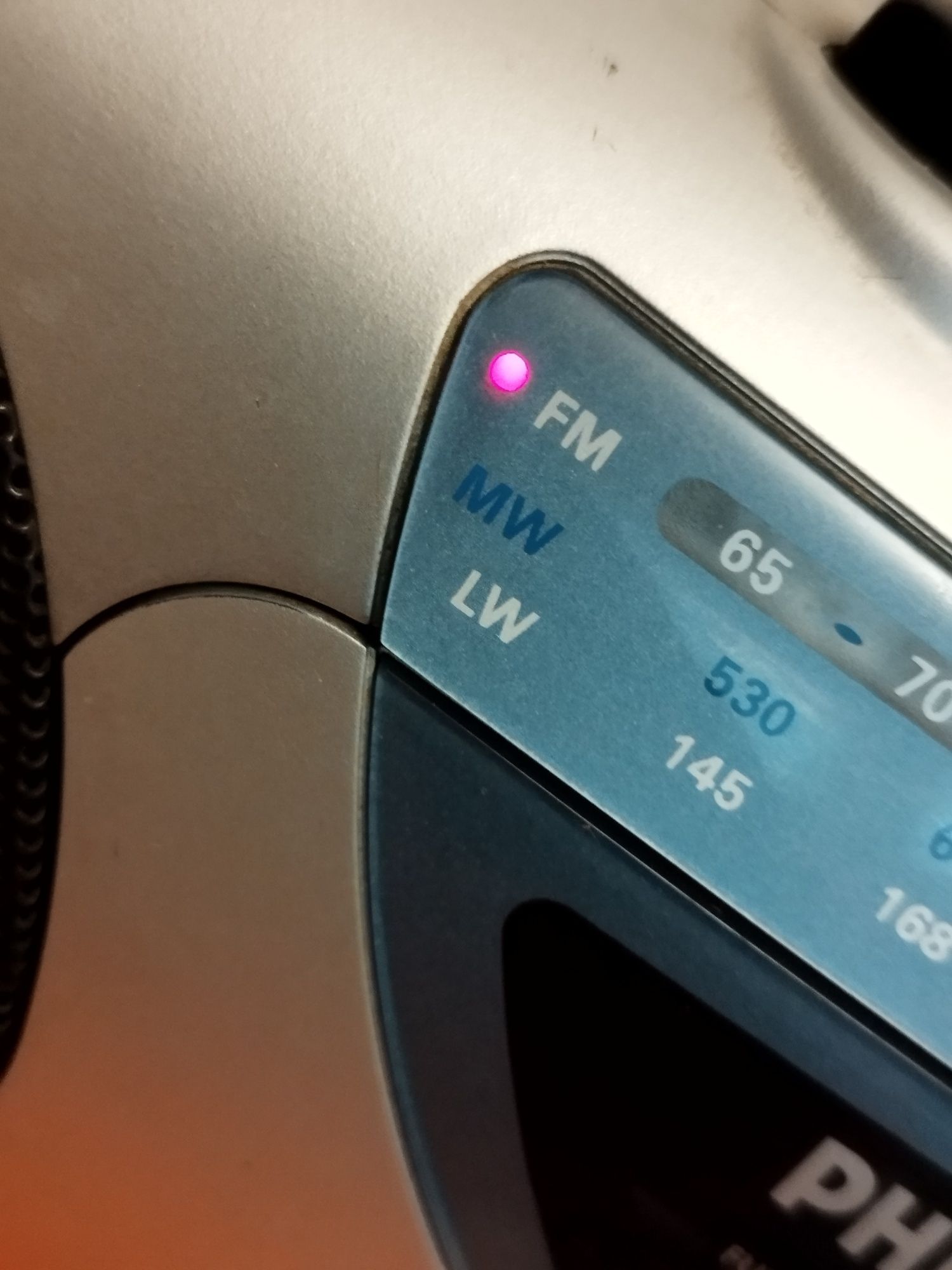 Radio Philips sprawne uszkodzone