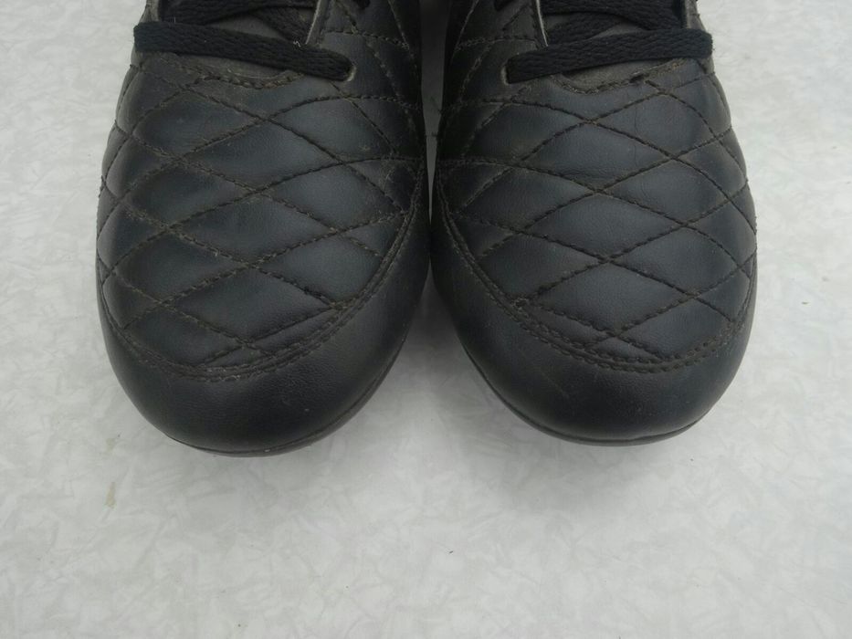 Детские бутсы NIKE Majestry FG AQ7897-017
размер 38.5