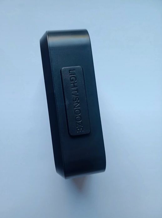 Zegarek cyfrowy elektroniczny na baterie nowy z kalendarzem i termomet