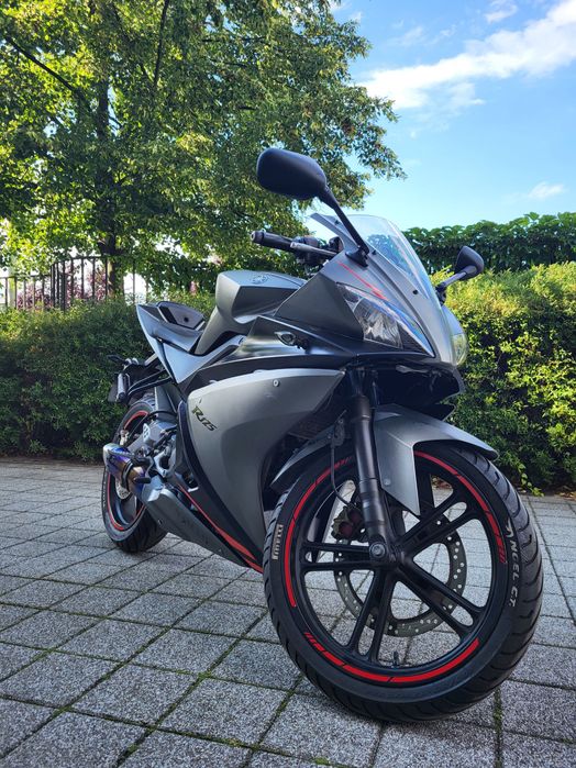 Yamaha  yzf r125