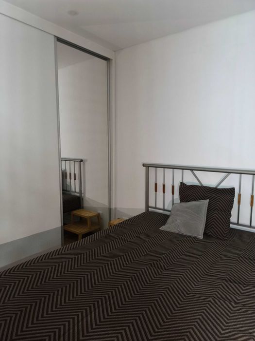 Aluga-se andar-moradia ao Covelo com pátio e lavandaria exterior