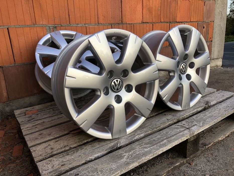 + felgi 16 cali VW Passat Golf orginał Radom
