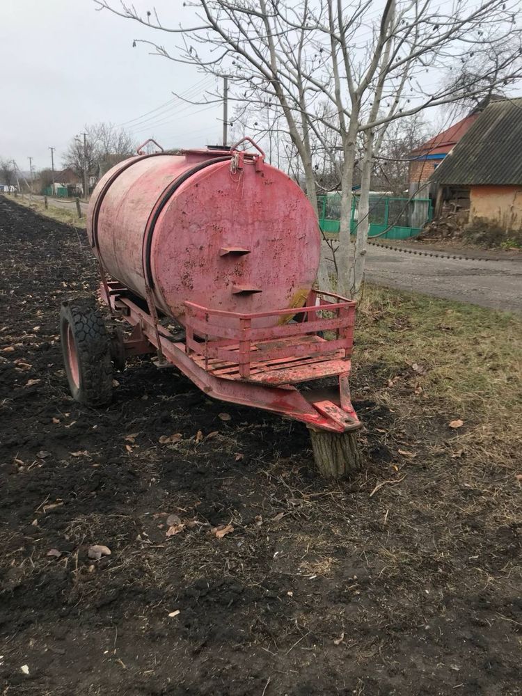 Продам бочку 3 куба.