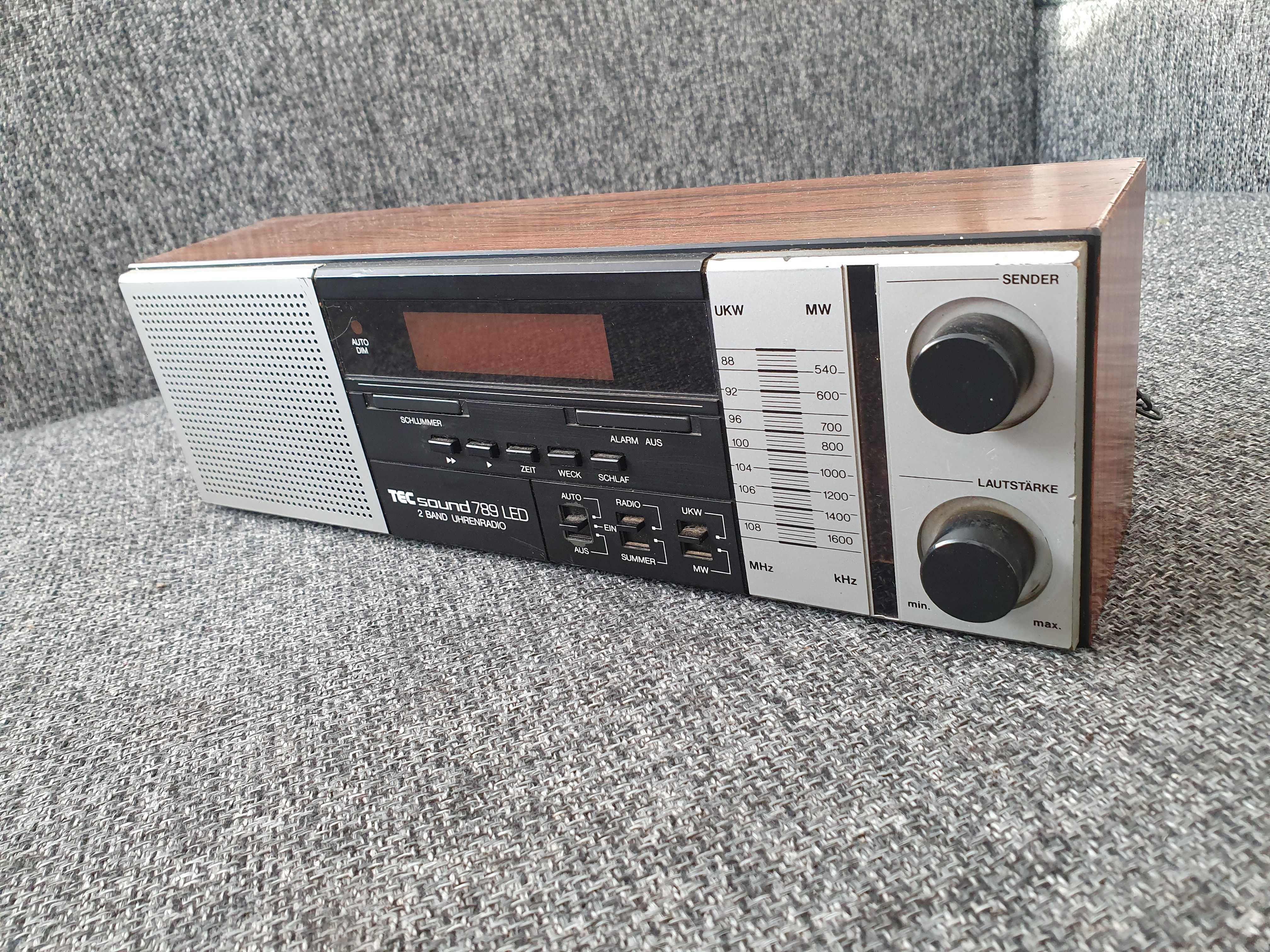Stary zabytkowy radiobudzik TEC 789 led 1985r