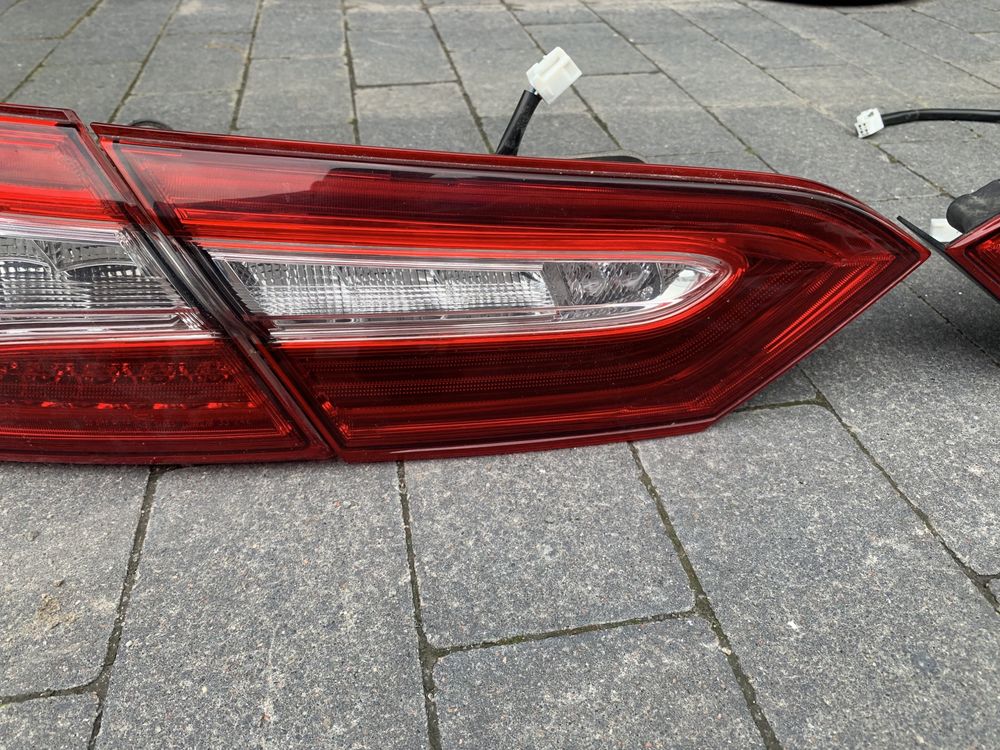 Фонари Toyota Camry XV70 2018 - 2022 задний фонарь лед комплект