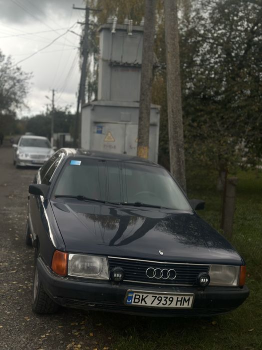 Продам ауді 1990р