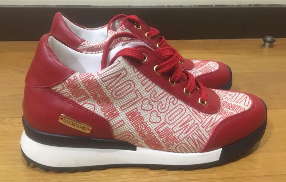 Sapatilhas Love Moschino NOVAS (tam 38)