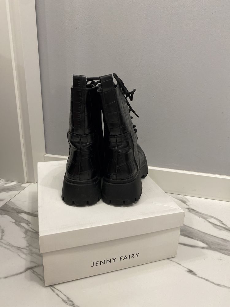 Buty zimowe damskie