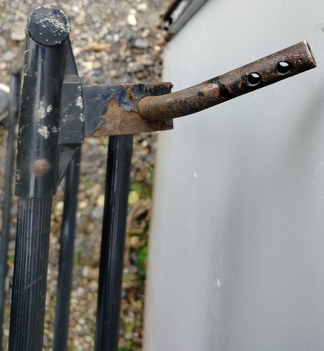 Bagażnik dachowy firmy Amos z lat 90-tych XX wieku