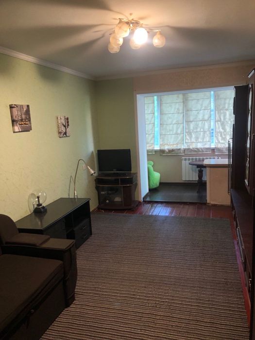 Продаж 2к-квартири 45 м2 Генерала Геннадія Воробйова 9 з гаражем