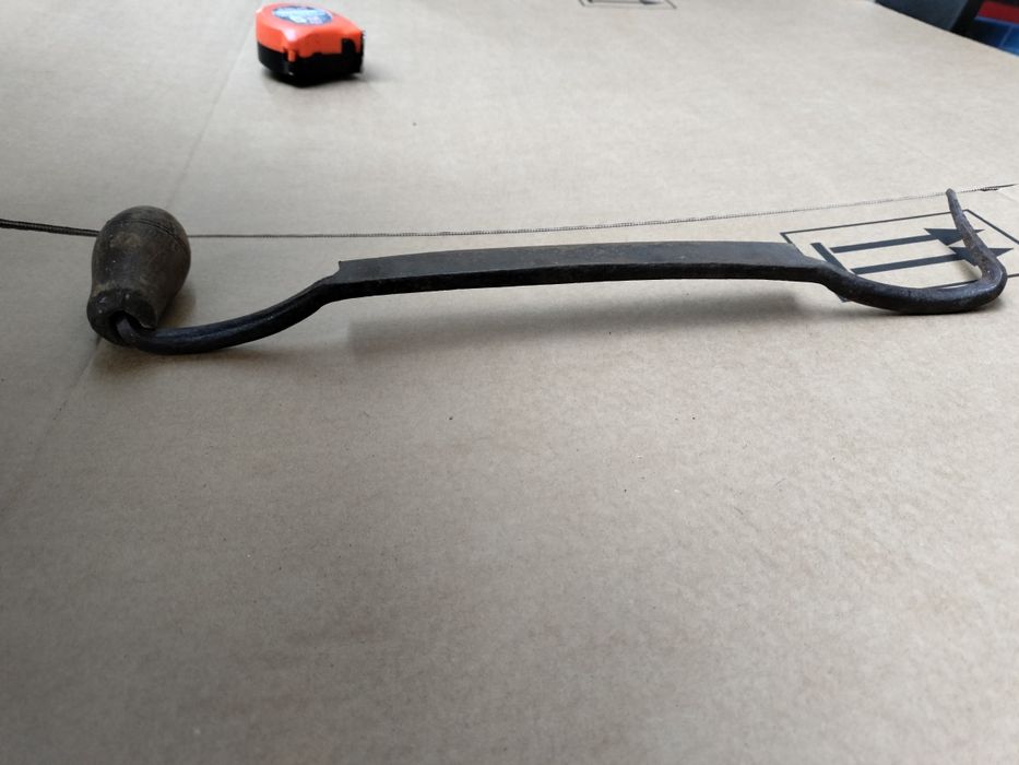 Stary kuty ośnik strug do korowania