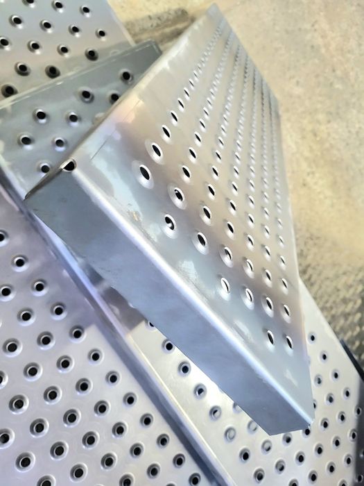 Schody stopnie metalowe ocynkowane, antypoślizgowe ,producent