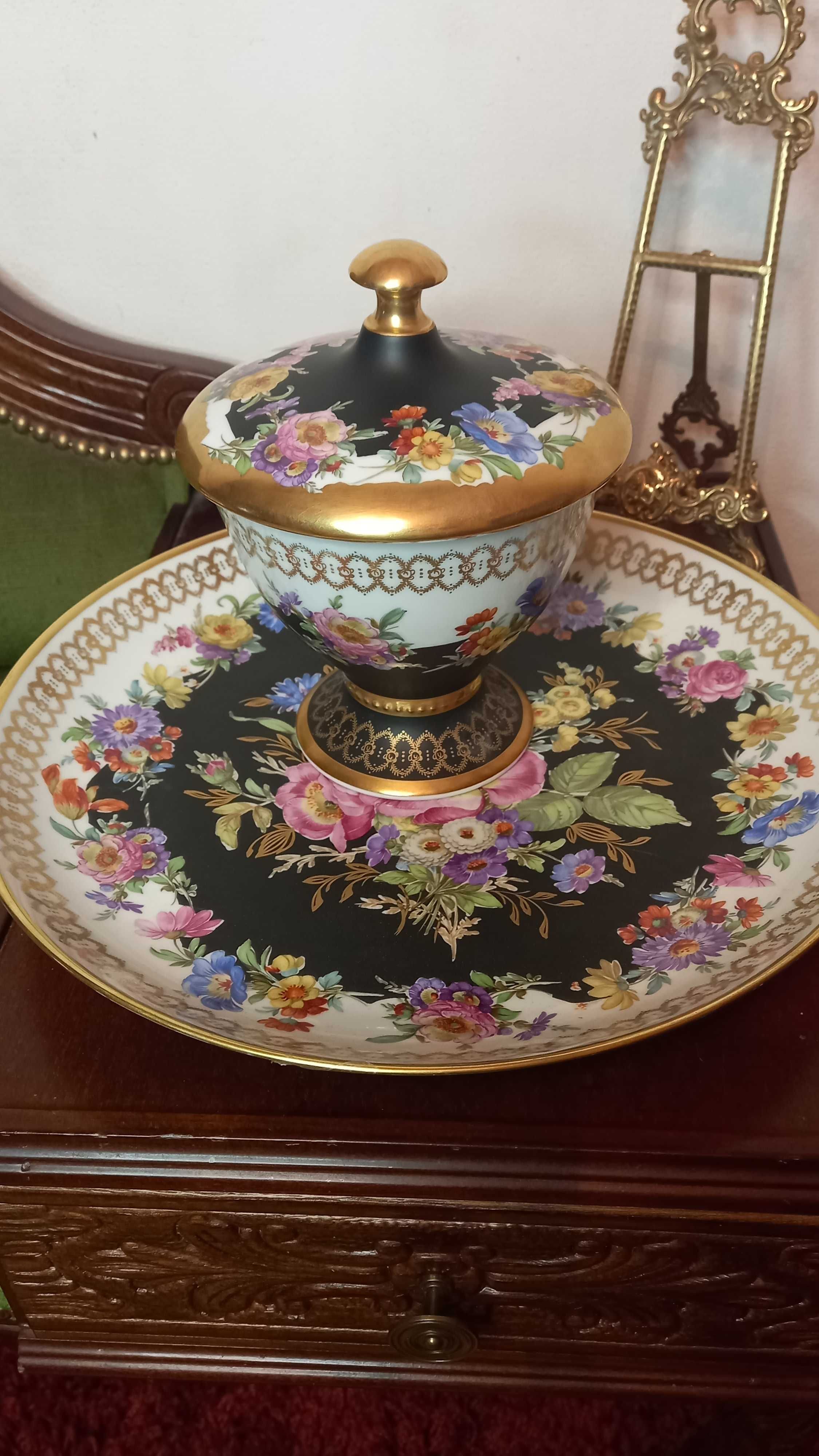 Фарфоровая ваза с крышкой и тарелка Limoges Франция