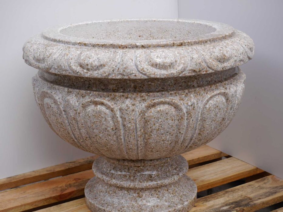 Donica granitowa 80cm waga 250kg, kolor G682 Yellow Rock płomieniowana