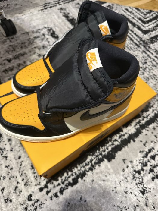 Jordan 1 taxi.