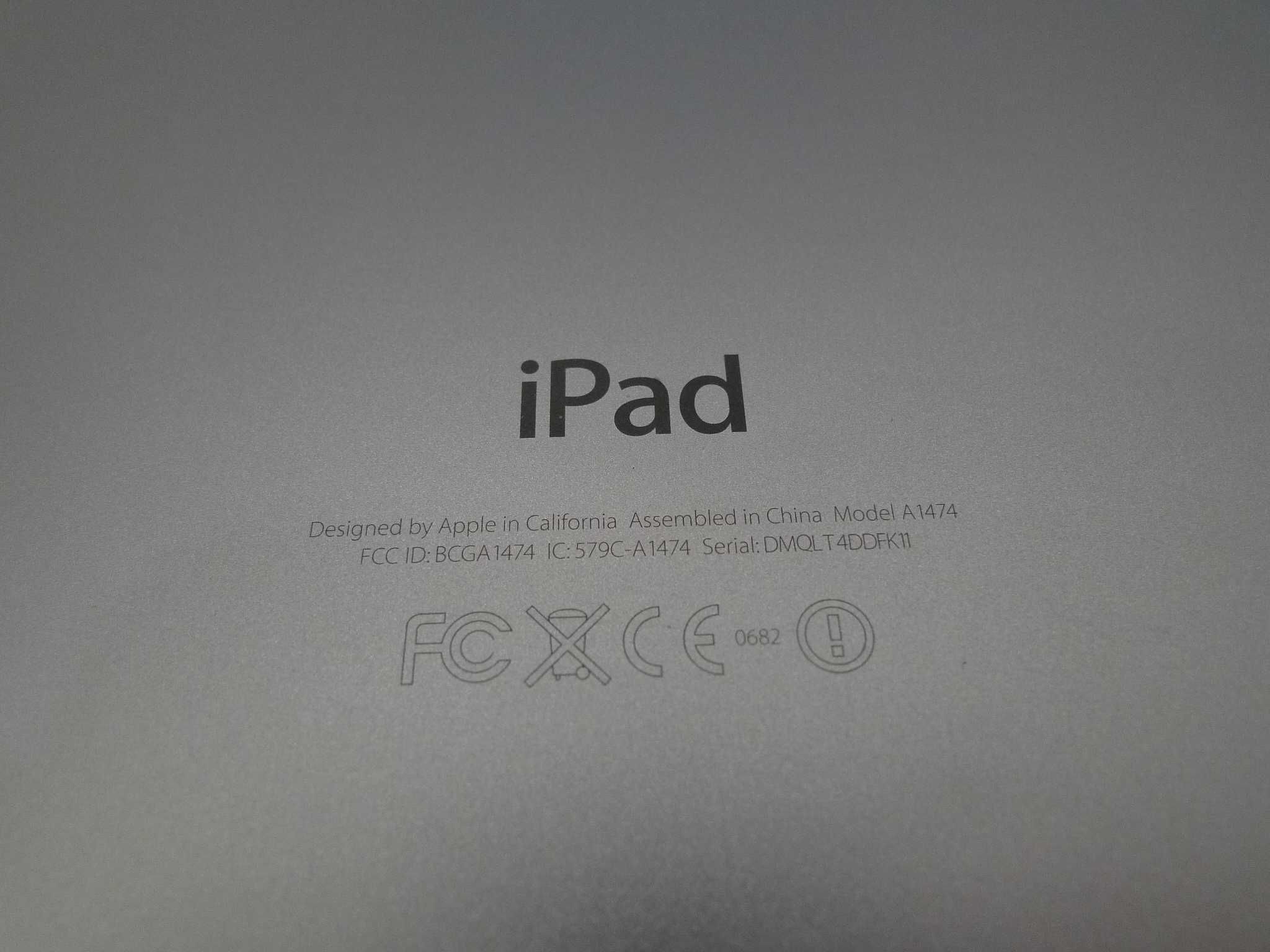 Планшет Apple iPad Air A1474 MD786LL/A 32 Gb