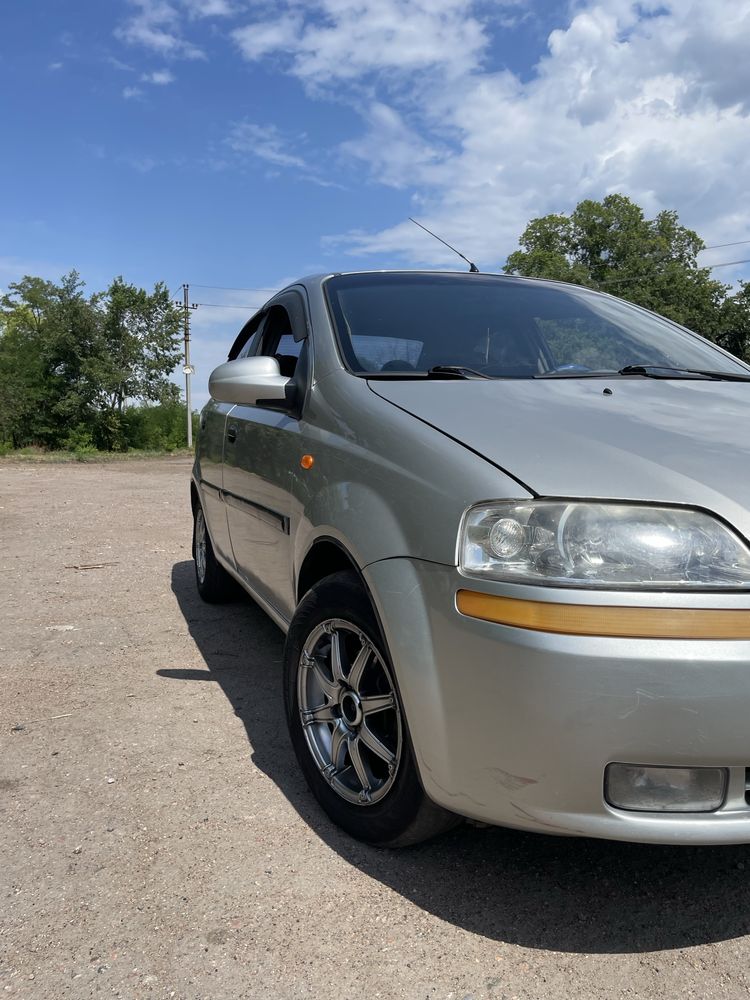 Chevrolet Aveo t200
