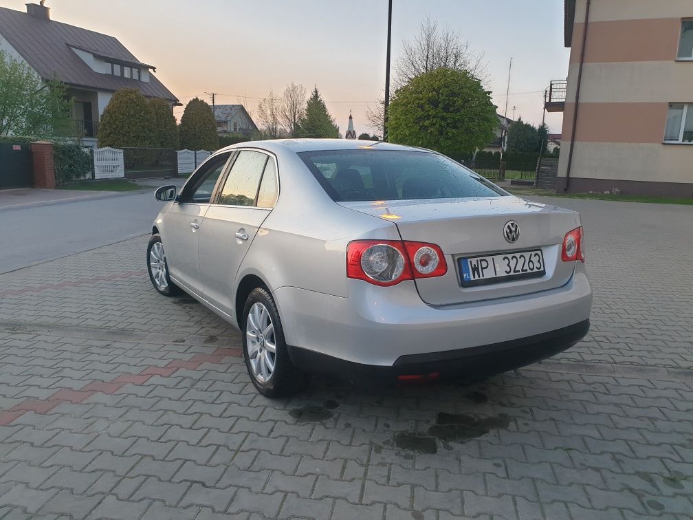 Volkswagen Jetta 1.9tdi 07r Tempomat Klimatronik Alusy