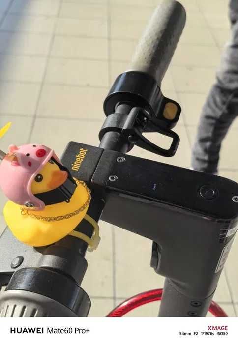 TROCO/VENDO 2 Trotinetes Ninebot e Xiaomi