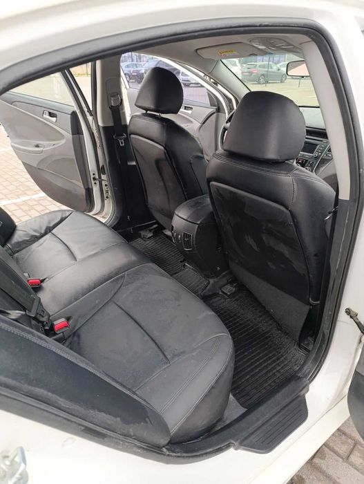 Hyundai Sonata 2013 (2.0 бензин)