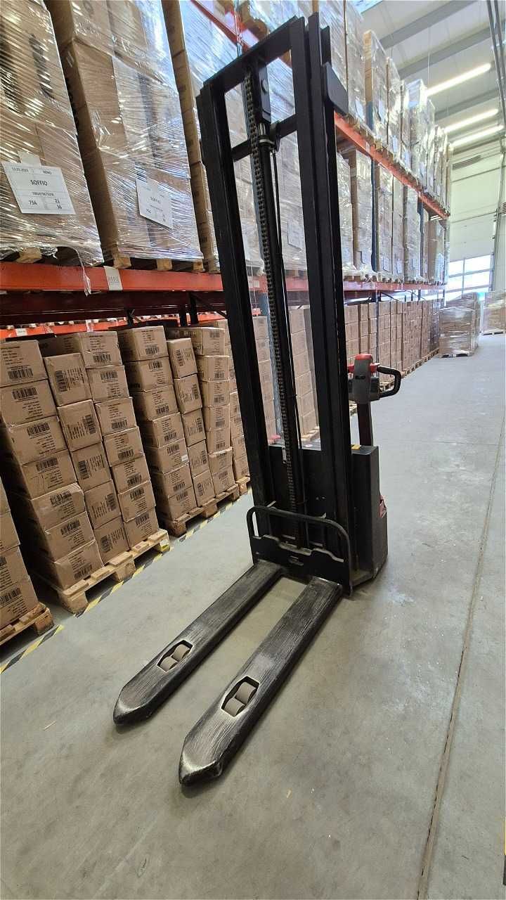 Elektryczny wózek podnośnikowy paleciak ES15-15ES 4150mm
