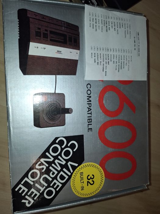 Konsola retro klon Atari 2600