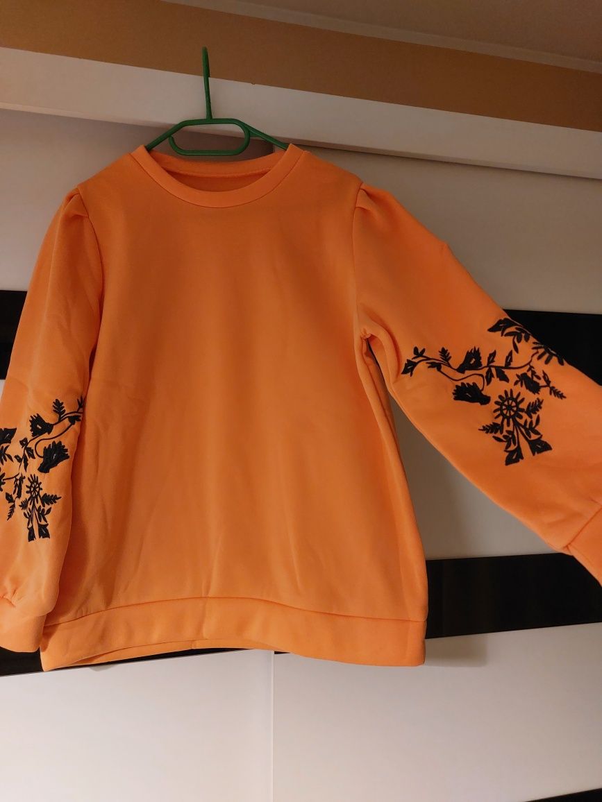 Bluza, bluza damska, bluza ocieplana, haft, casual, rozmiar L. Nowa