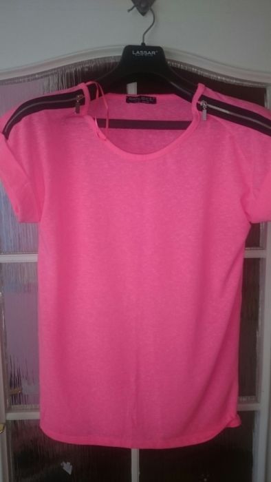 Neonowa bluzka z suwakami 40