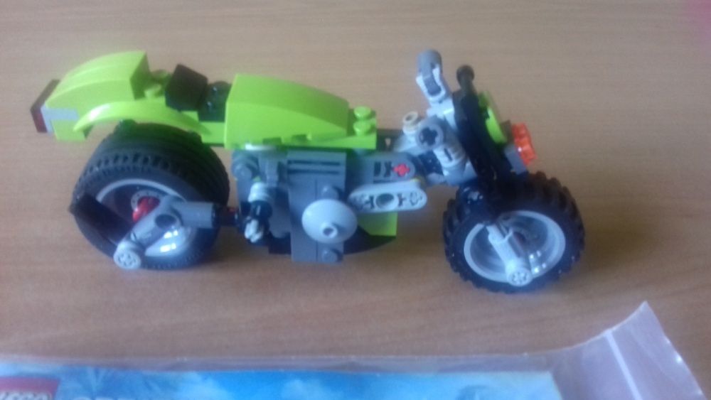 Lego motor 31018