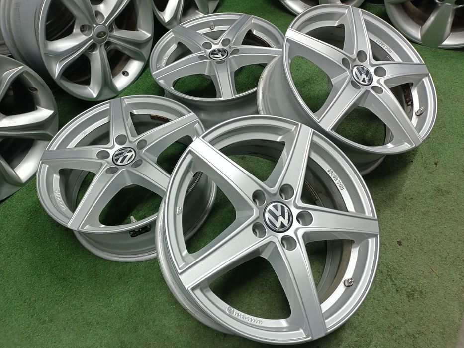 17 felgi 5x112 et38 VW Passat B8 B7 Tiguan Touran Golf 7 6 R-line Audi