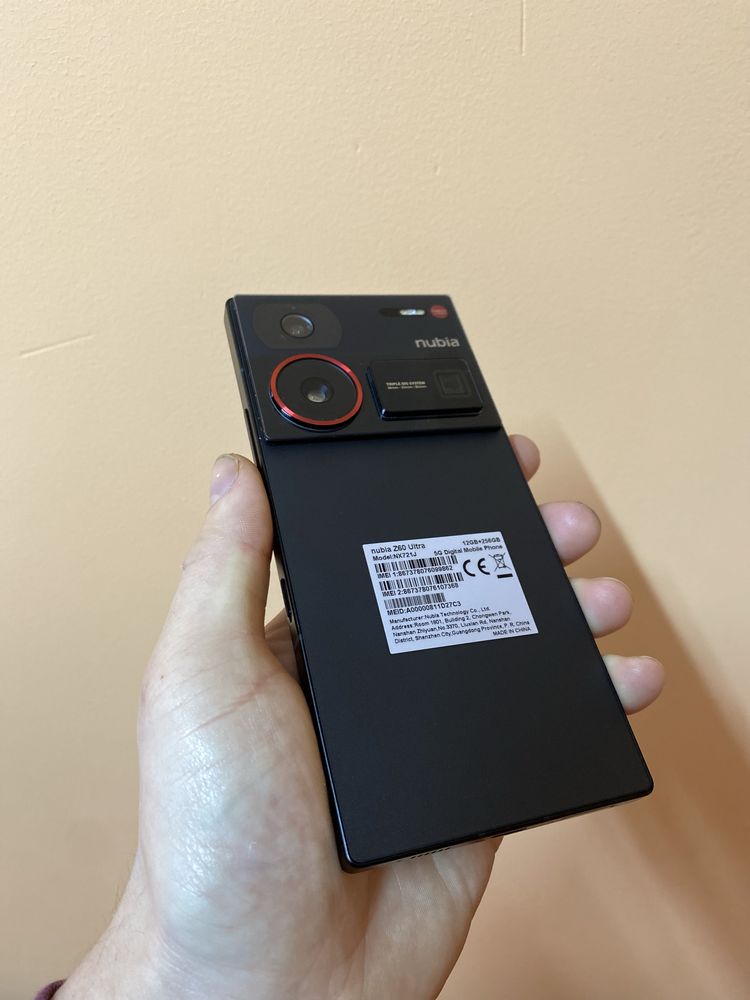 Нові! Nubia Z60 Ultra 12/256gb Є кількість без комплекту.