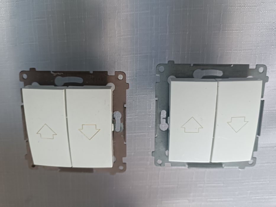 Łącznik schodowy krzyżowy rolety Simon 10 Simon 54