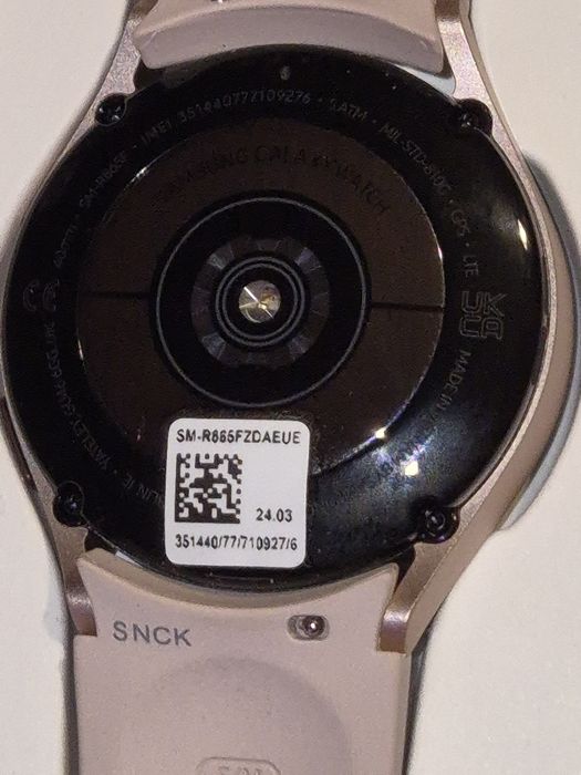 Zegarek Samsung smartwatch 4 LTE,BLUETOOTH, WI-FI, GPS Nowy