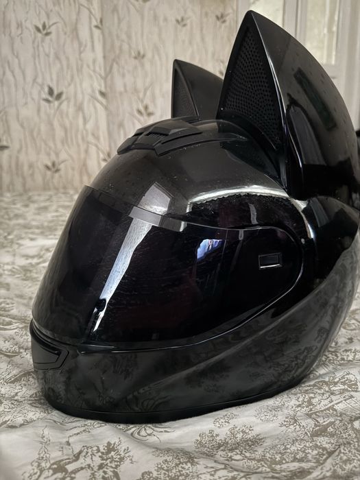 Продам шлем с ушками