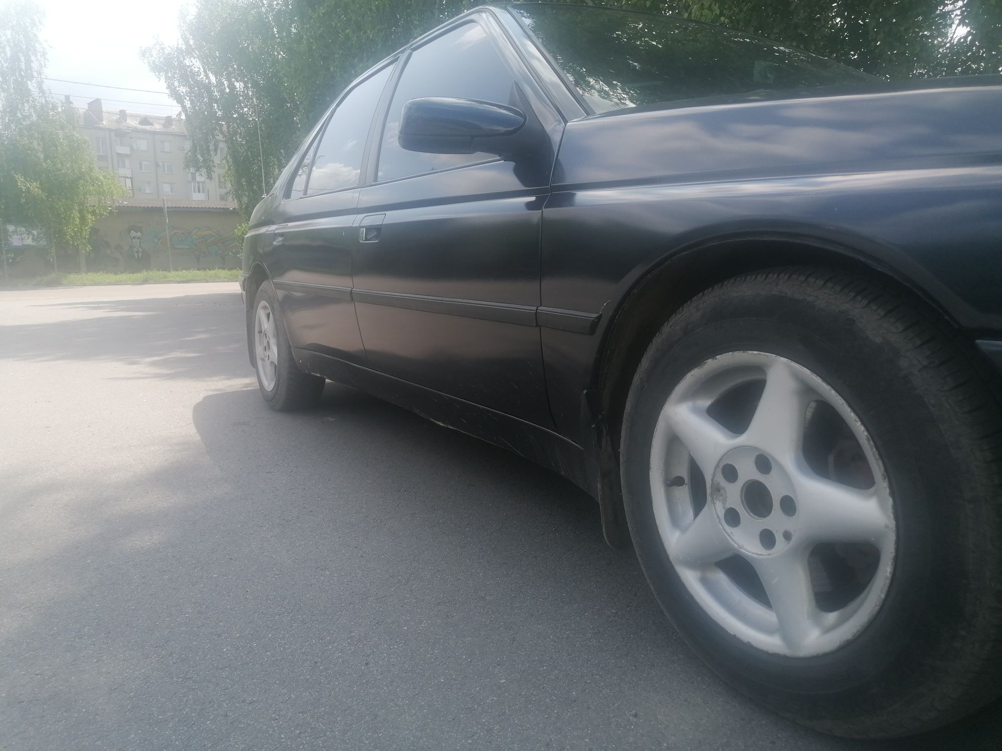 Продам Peugeot 605