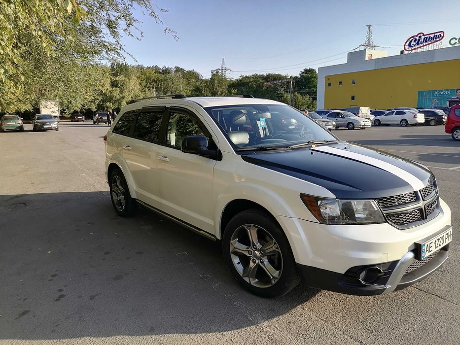 Продам или обменяю ласточку Додж джорни 3,6