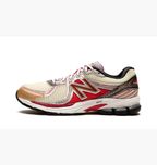New Balance 860V2 Multi