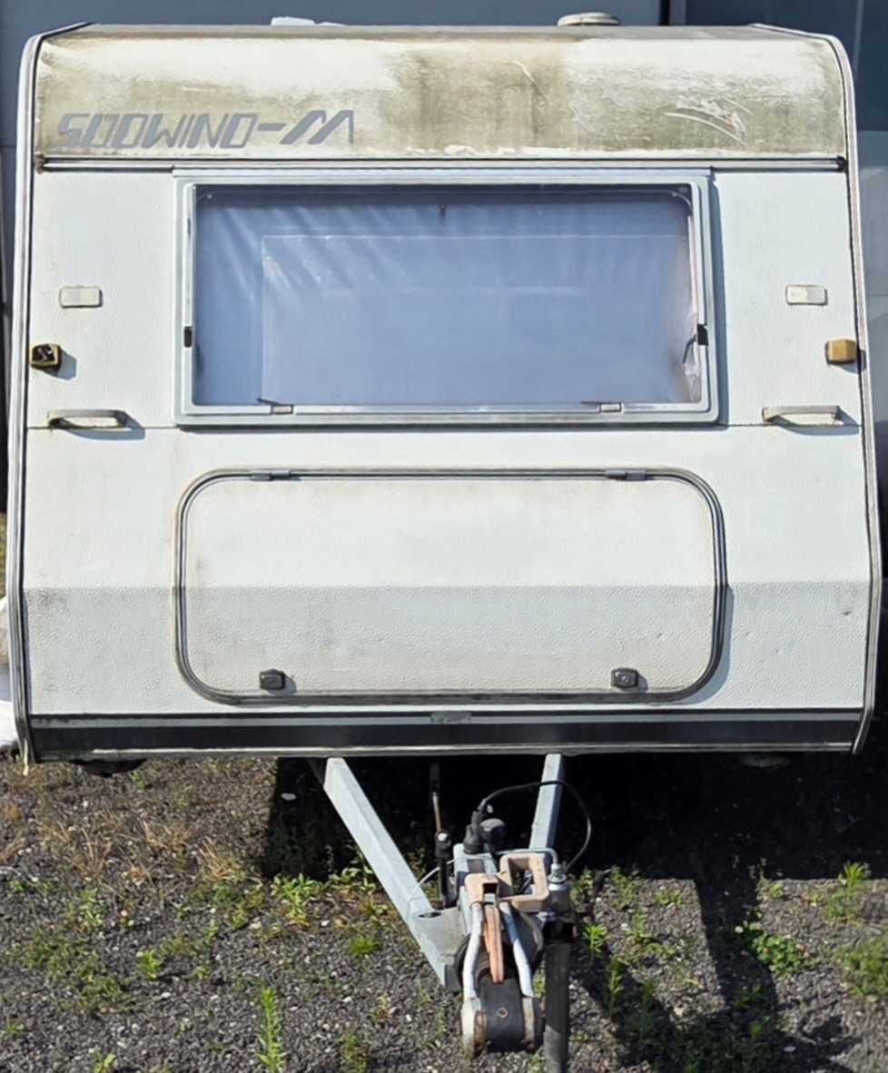 Knaus Suedwind 485 M- jasne wnętrze.