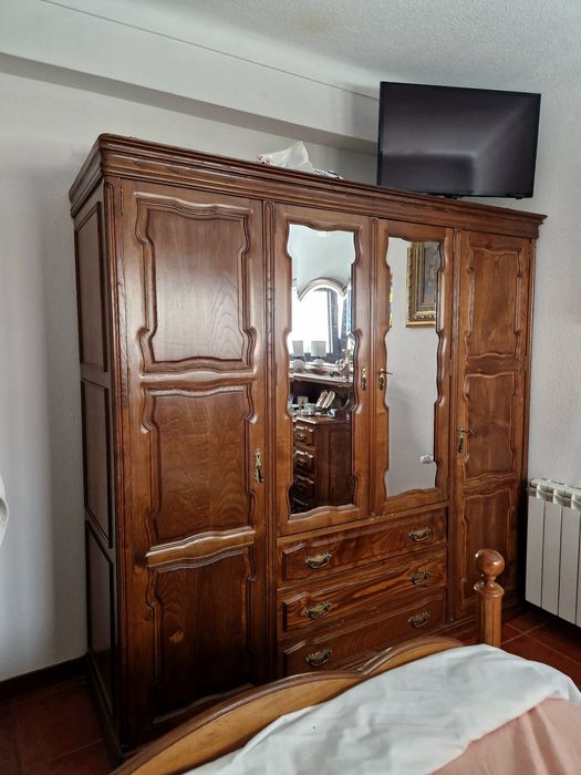 CONJUNTO de mobília para quarto