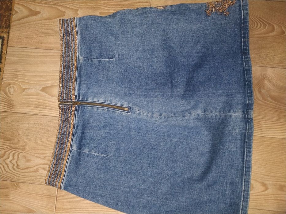 Оригінал. Джинсова дуже гарна спідниця