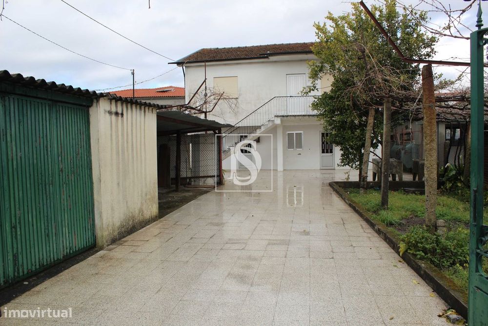 Moradia T3 em Sobrosa