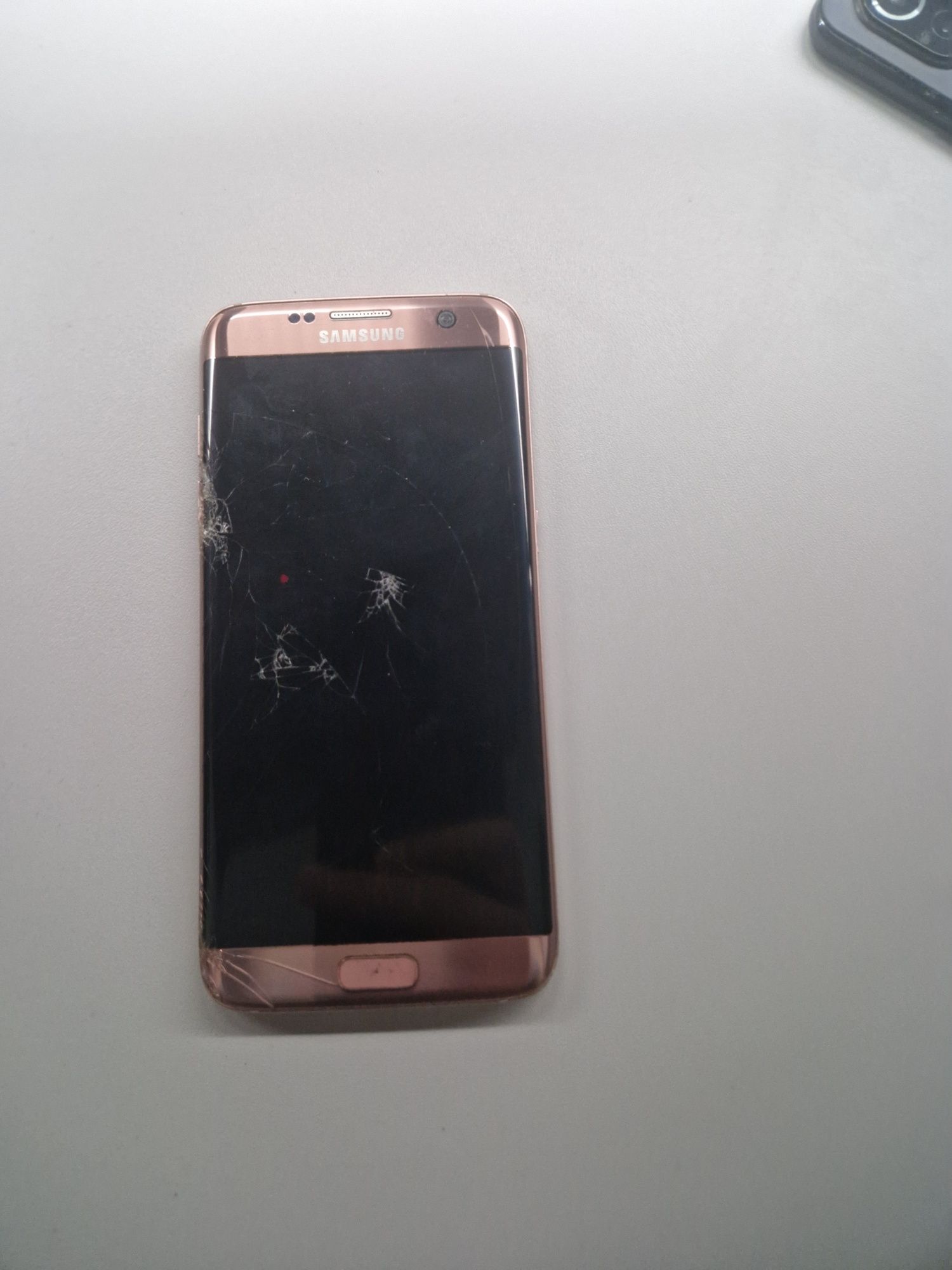 Zestaw 3 uszkodzonych telefonów