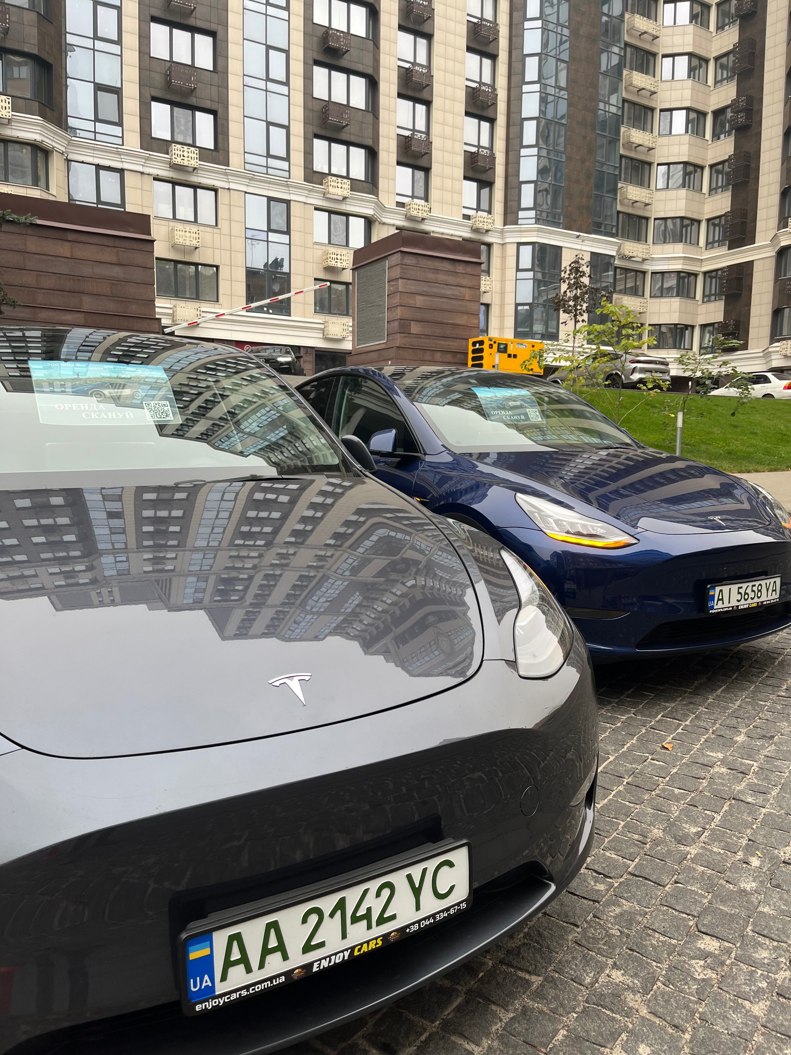 Оренда Tesla Model Y Long Range Dual Motor