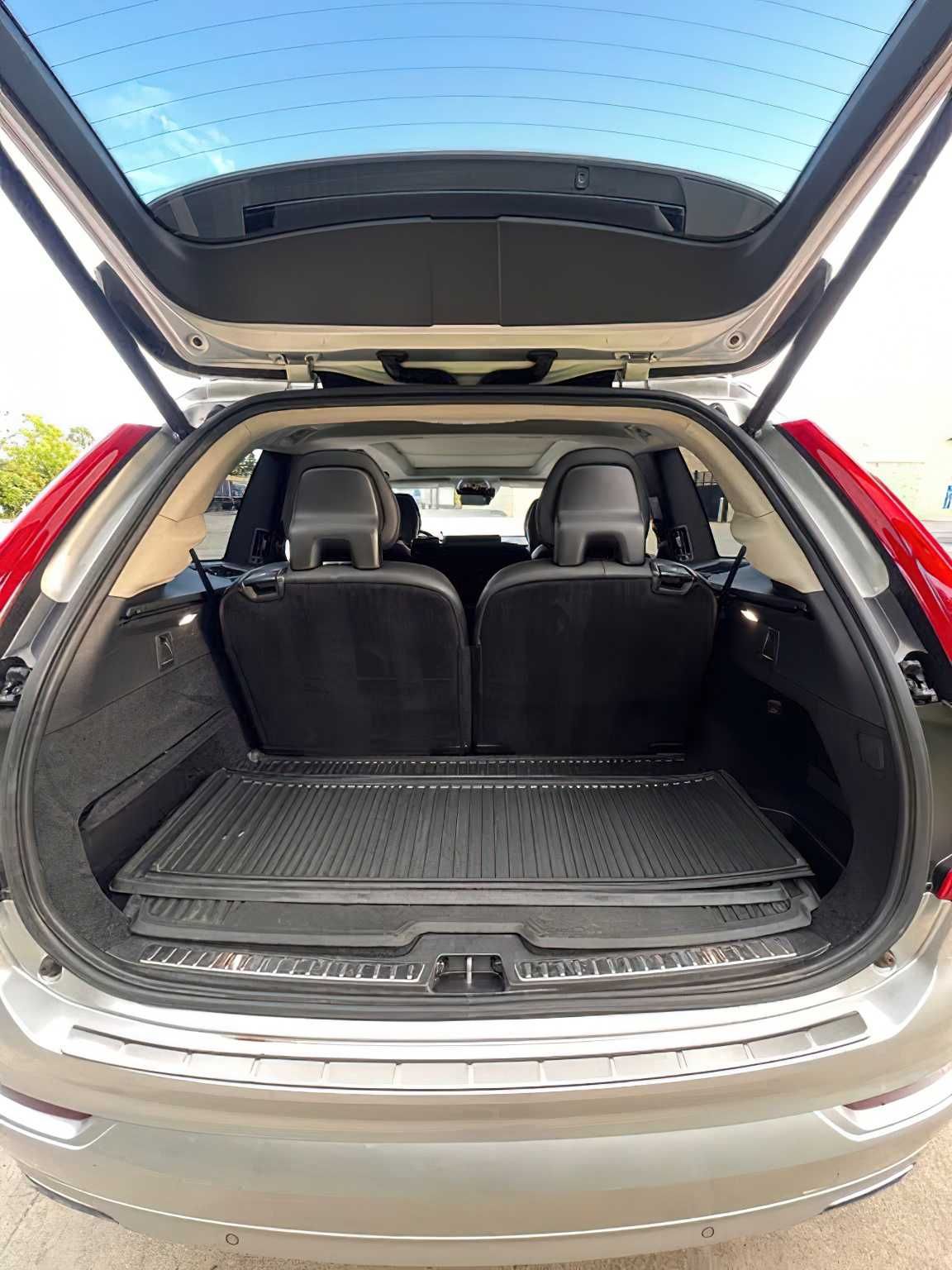 Volvo XC90  2019