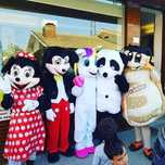 Mascotes e insufláveis para animar a festa